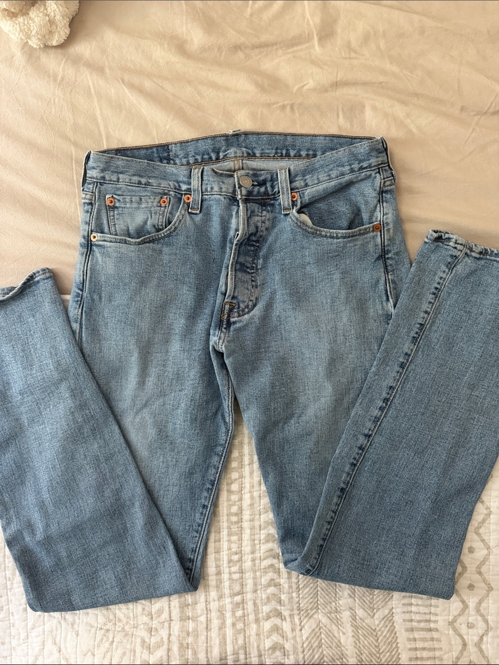 Levi’s 501 Classic Light Blue Jeans